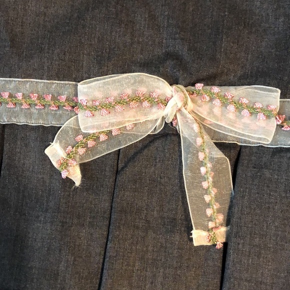 Banana Republic grey adorable skirt! - Picture 2 of 4